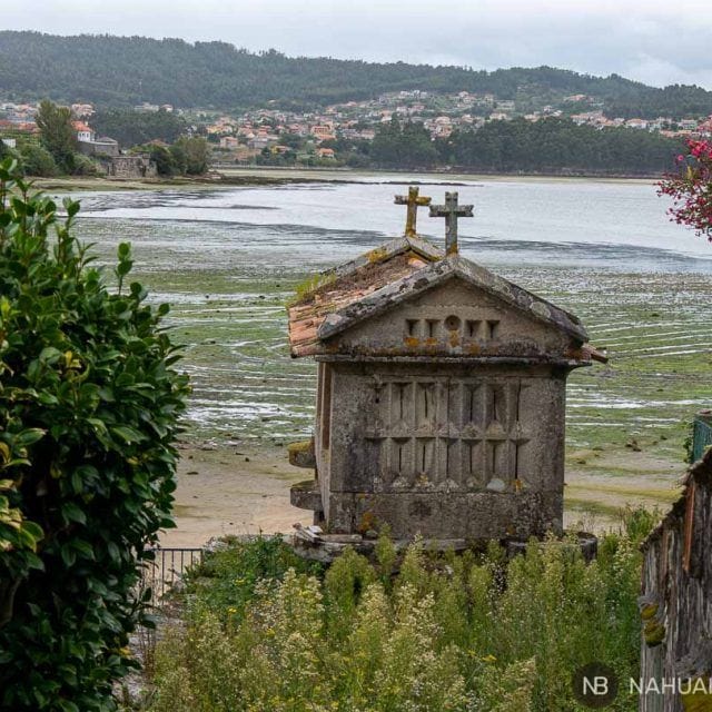 Hórreo en Combarro, Galicia